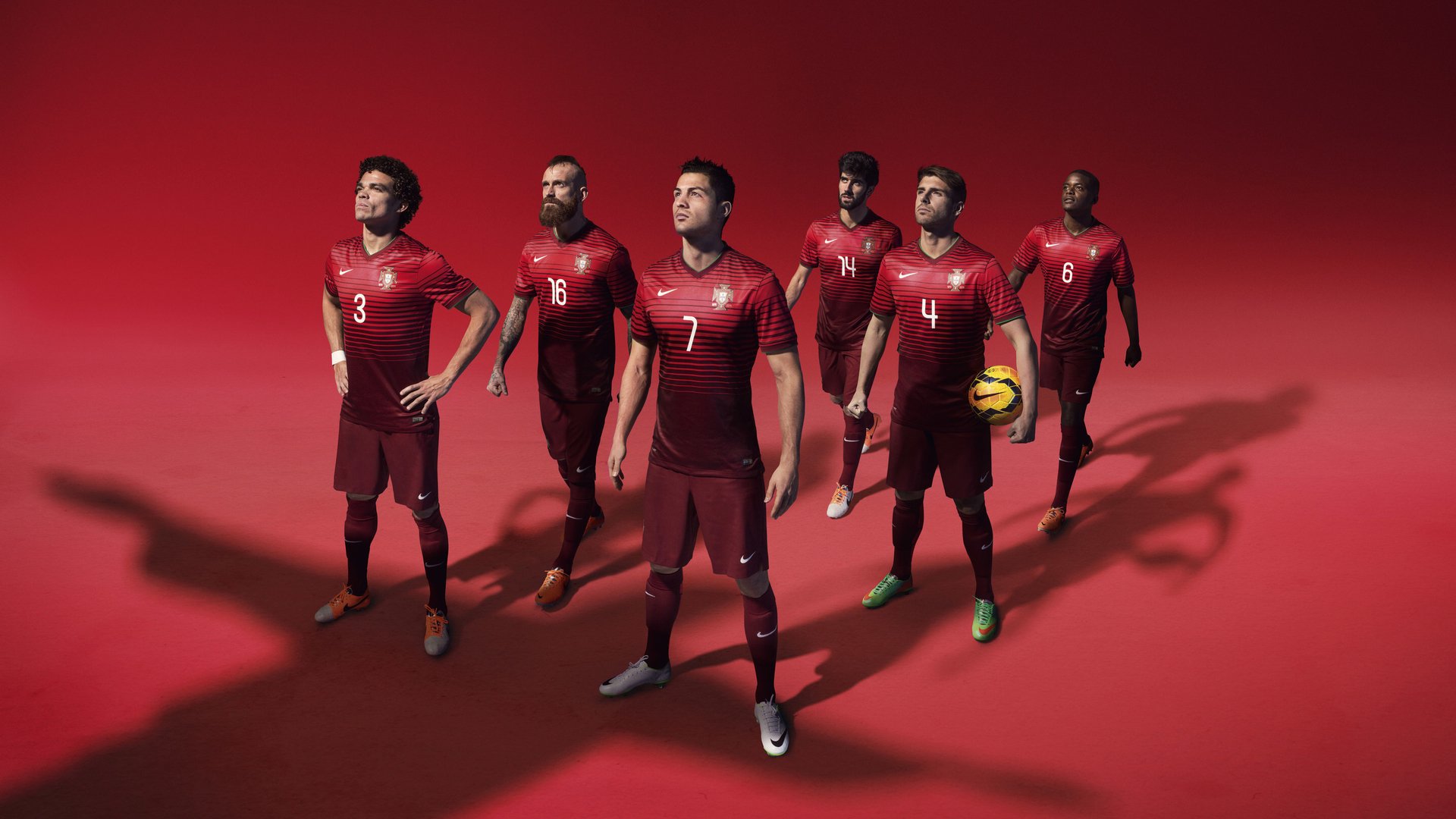 利物浦在夏窗引进多名年轻球员，注重未来发展，利物浦成员名单