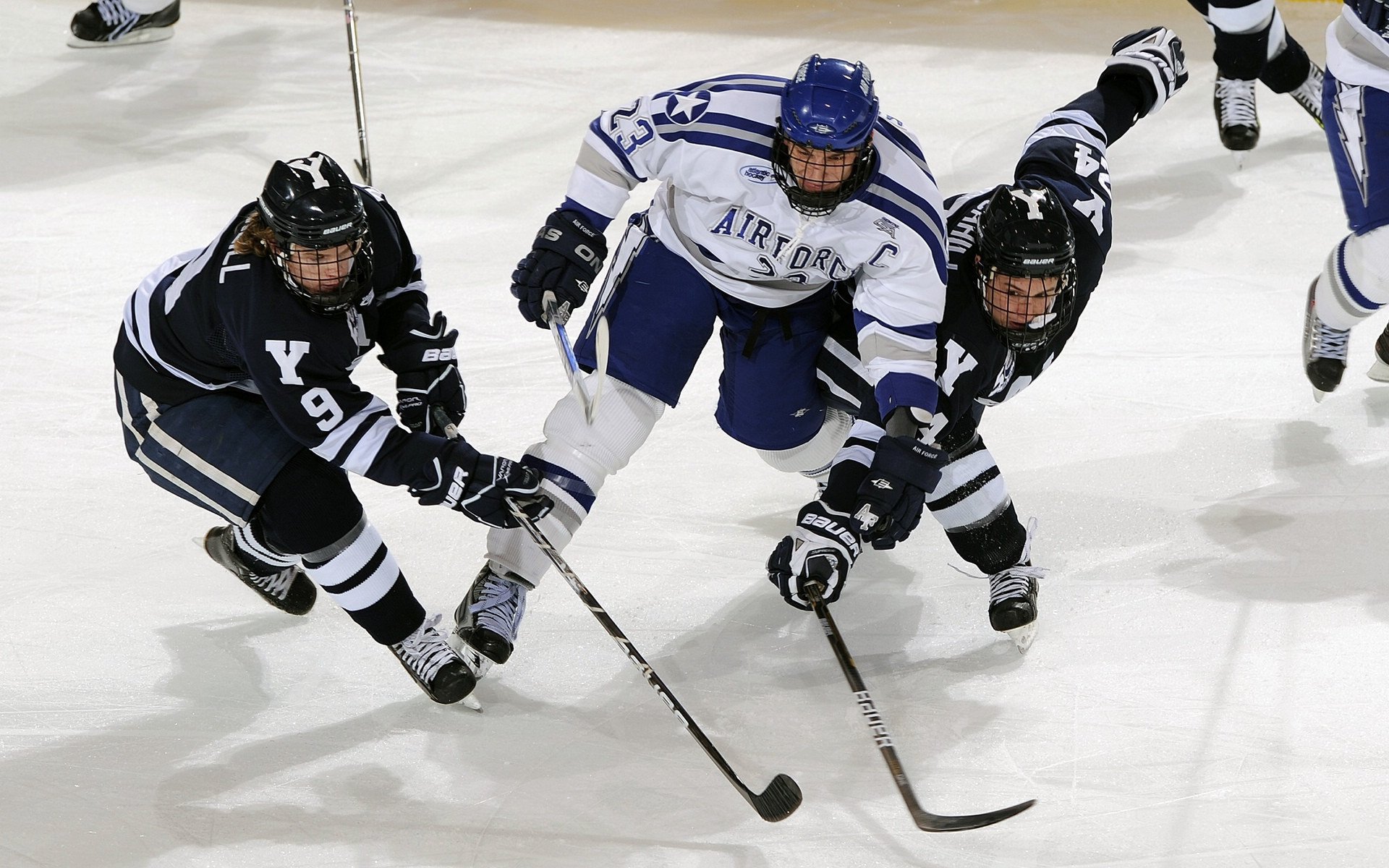 奥斯汀马刺重视年轻球员培养,马刺2020年选秀应该选淮